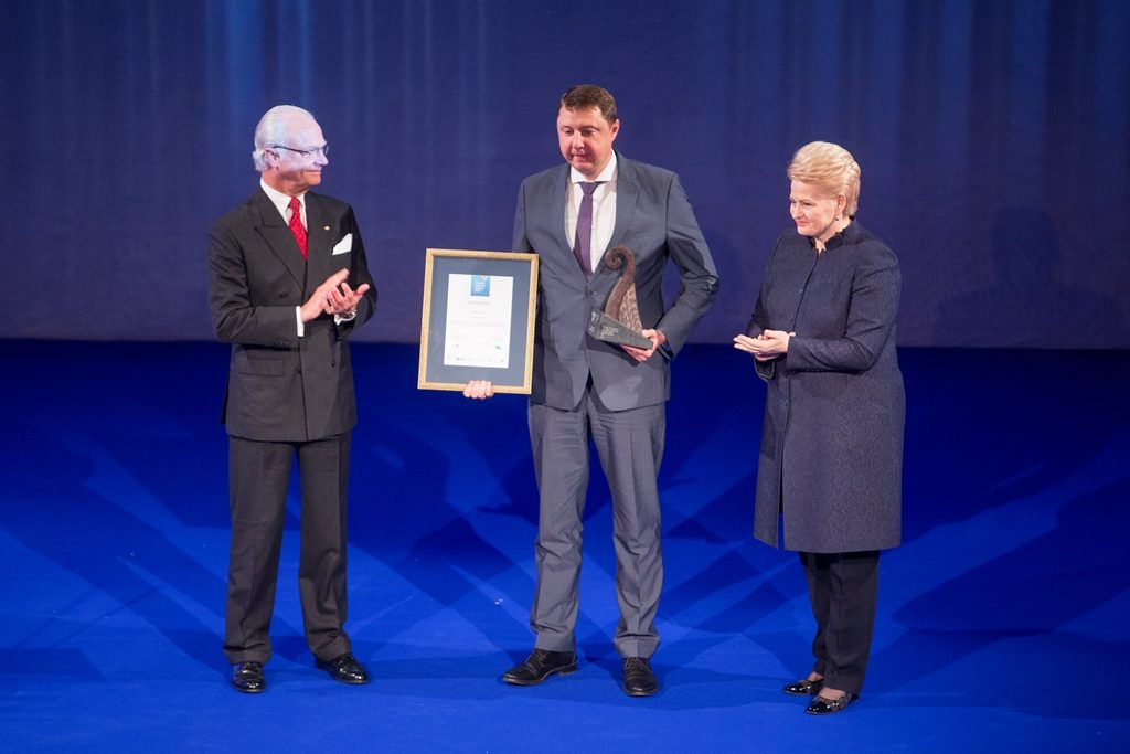 Enerstenai - Švedijos verslo apdovanojimas ir karališkosios poros sveikinimai